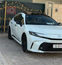 تۆیۆتا کامری